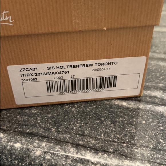 Authentic Christian Louboutin Snakeskin Print - Picture 3 of 7